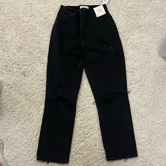 Abercrombie & Fitch Denim - Abercrombie & Fitch Curve Love The 90’s Straight Ultra High Rise Jeans
